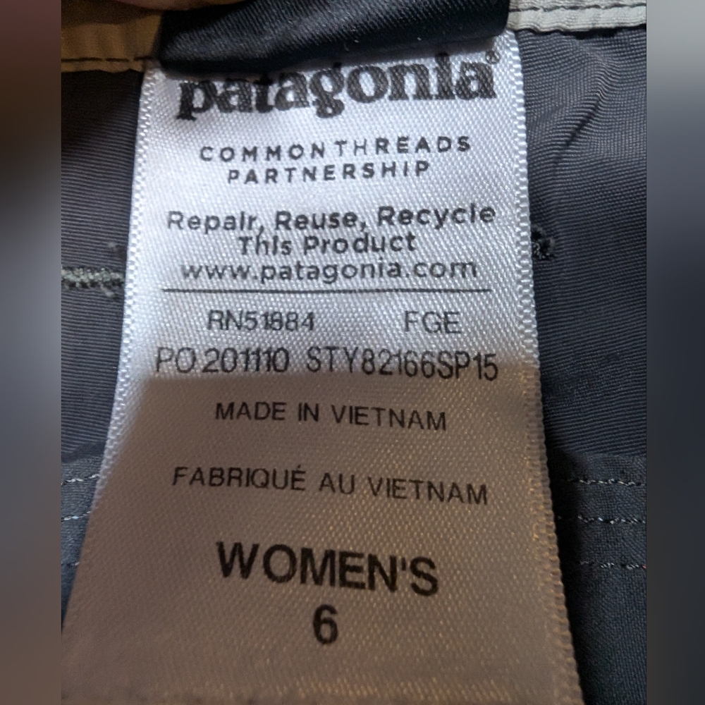 Patagonia Women's Convertible Adventure Pants - Roll Cuff Size 6 - Picture 15 of 16